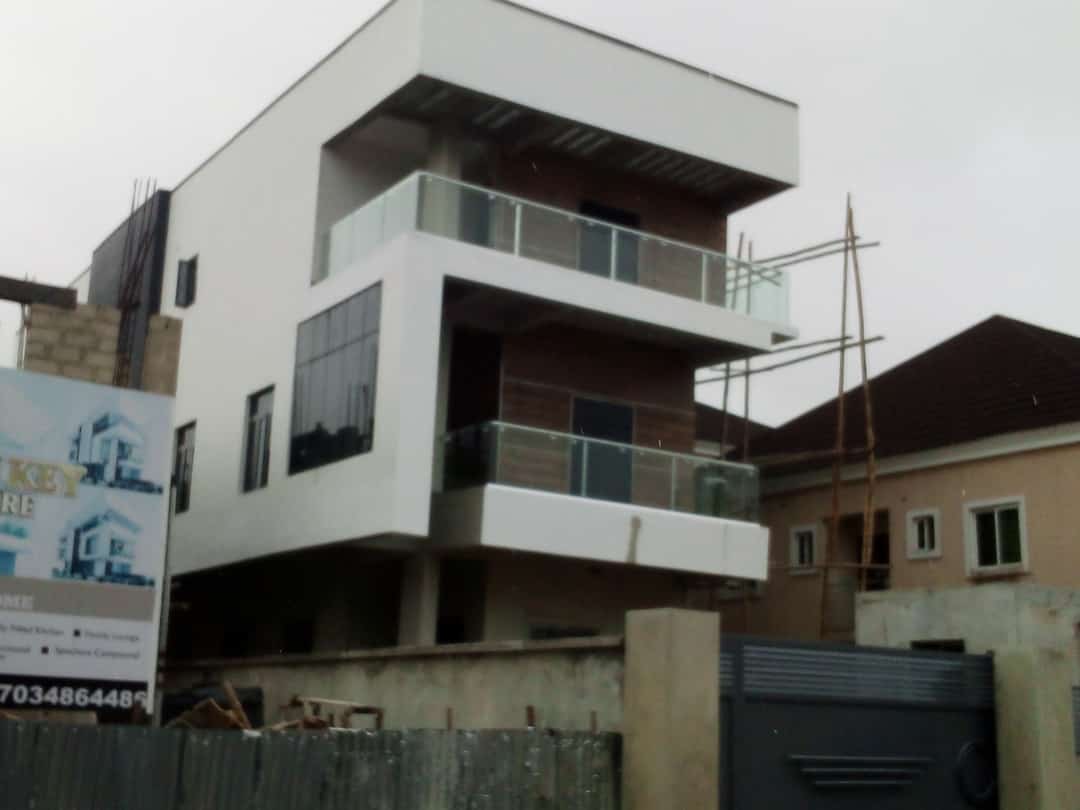 Industrial warehouse with aluminium structure