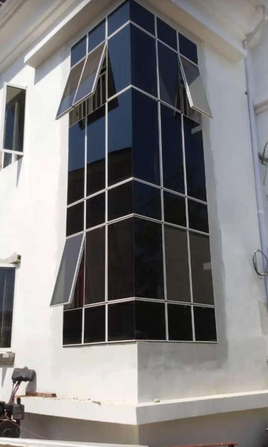 Industrial aluminium framework for large-scale infrastructure